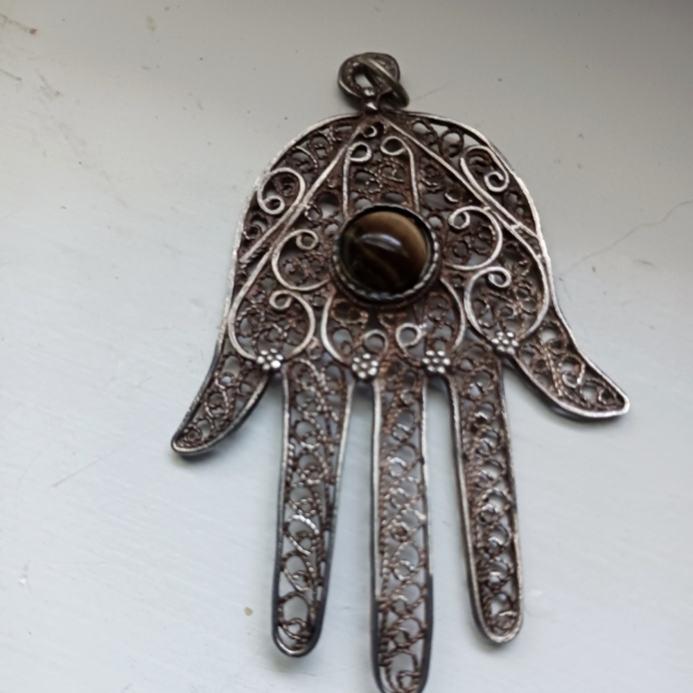 Vintage sterling hamsa pendant